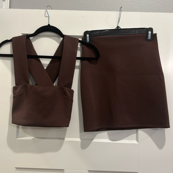 Skirt Set - Picture 3 of 3